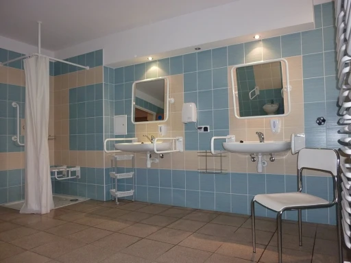 Salle de bain moderne à l'auberge